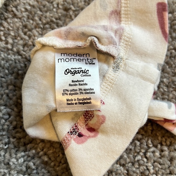 Hats and booties - Picture 3 of 6